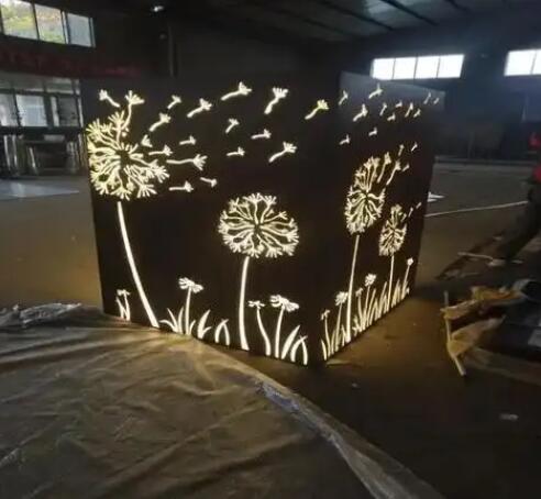 三穗耐候钢灯箱